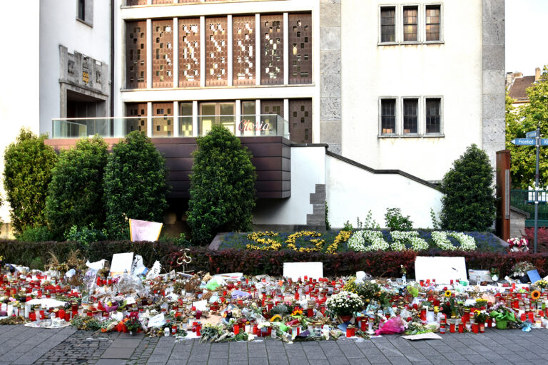 Wir gedenken der Opfer des Terroranschlags von Solingen